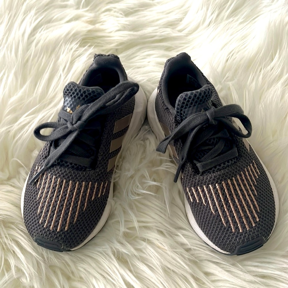 Adidadas Ortholite Sneakers size 7K/7C